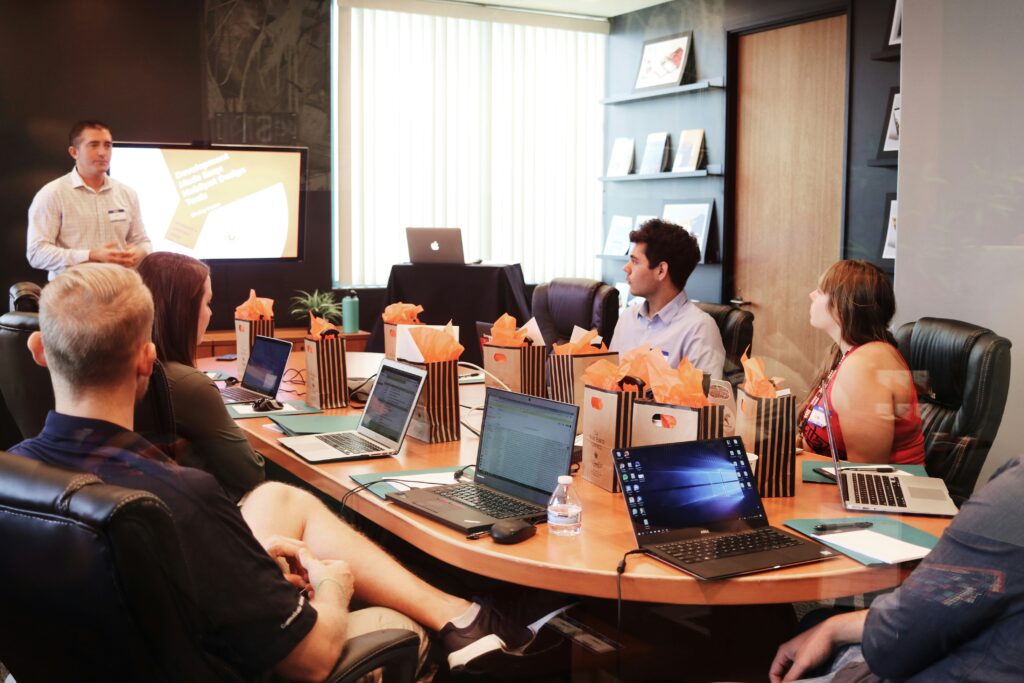 VaforVa Academy 3 campaign creators gMsnXqILjp4 unsplash